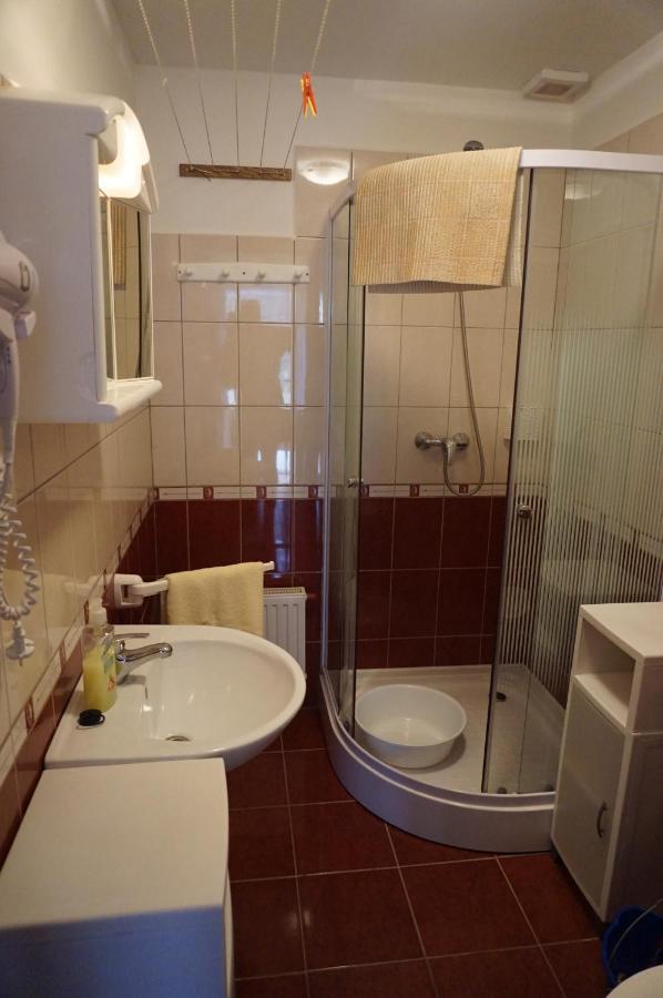 Bük Atlas Apartman מראה חיצוני תמונה